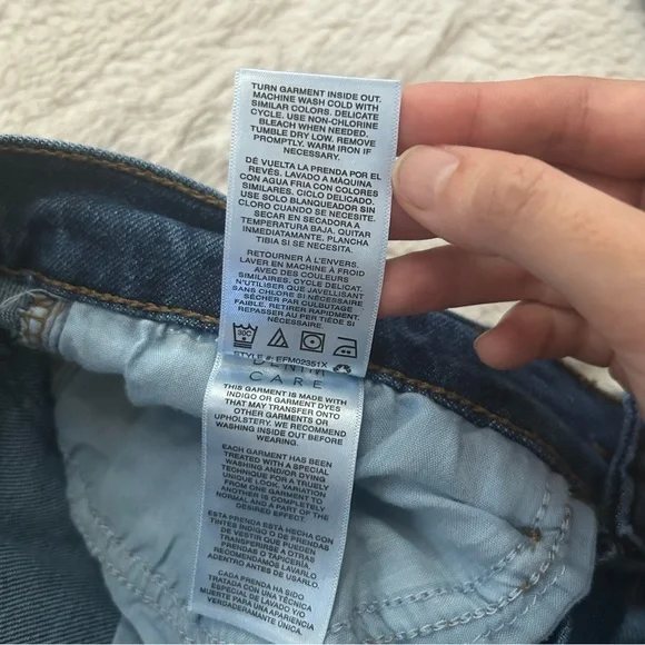 Kensie The Slim Straight Dark Blue Ankle Raw Hem Cropped Jeans - Picture 4 of 9